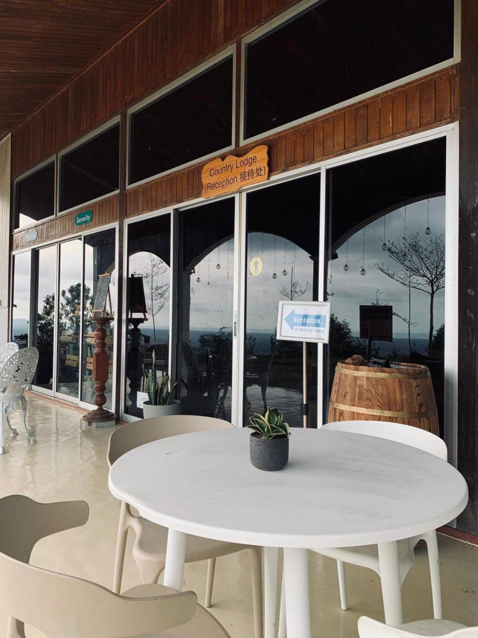 Country Lodge At Eco Valley Retreat Tawau Exterior foto